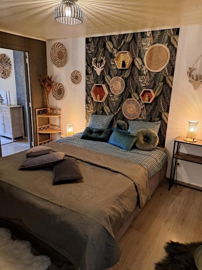 Aux Champs Des Cloches Apartman Houffalize Kültér fotó