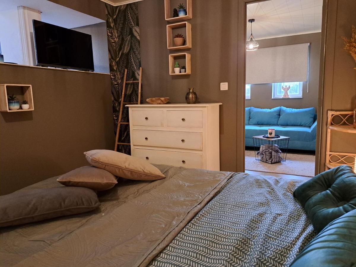 Aux Champs Des Cloches Apartman Houffalize Kültér fotó